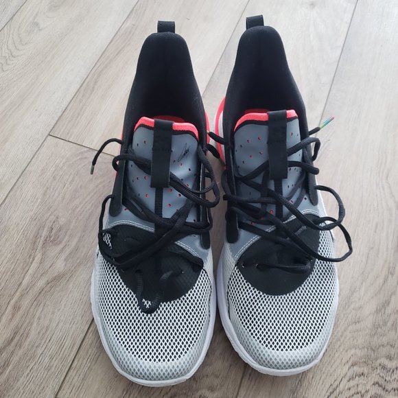 Under Armour Men's Curry 7 Basketball Shoes - Picture 1 of 2